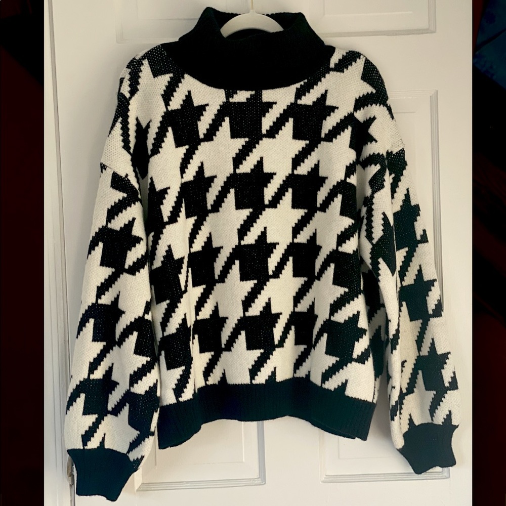 Adorable herringbone sweater! This piece is trendy and warm, ready for the cold!